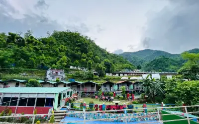 AC cottage in Rishikesh with comfortable cottages surrounded by green mountains