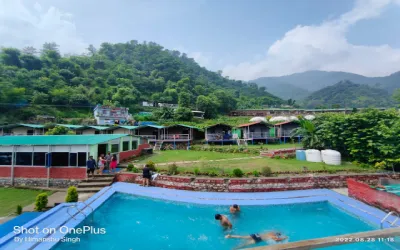 Camping resort in Rishikesh with swimming pool and mountain views